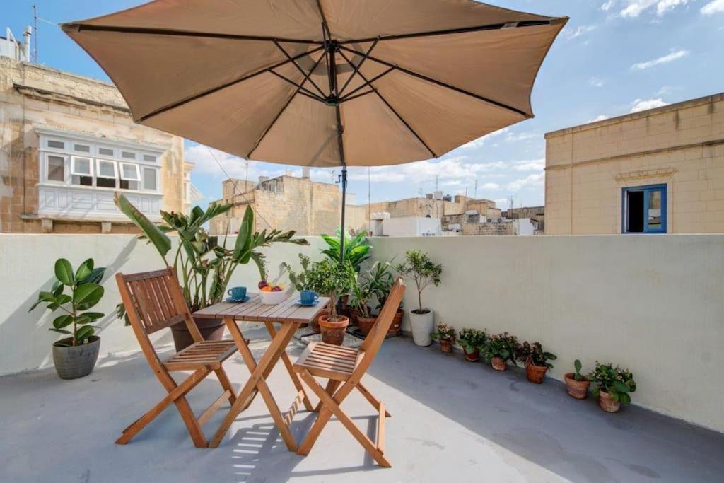 Traditional Maltese Town House In Floriana Eksteriør billede