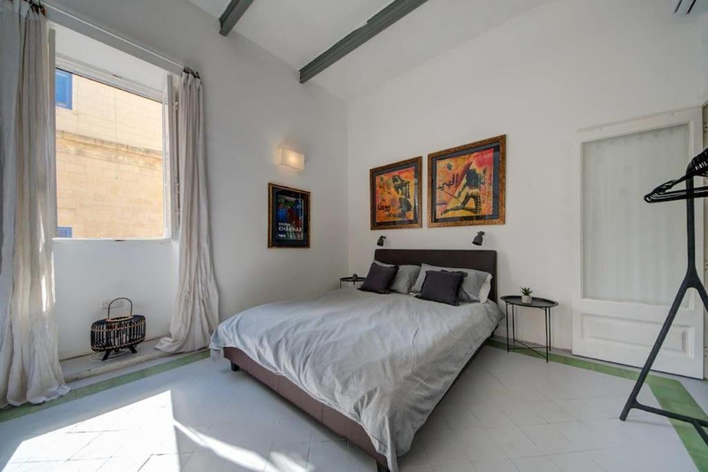 Traditional Maltese Town House In Floriana Eksteriør billede
