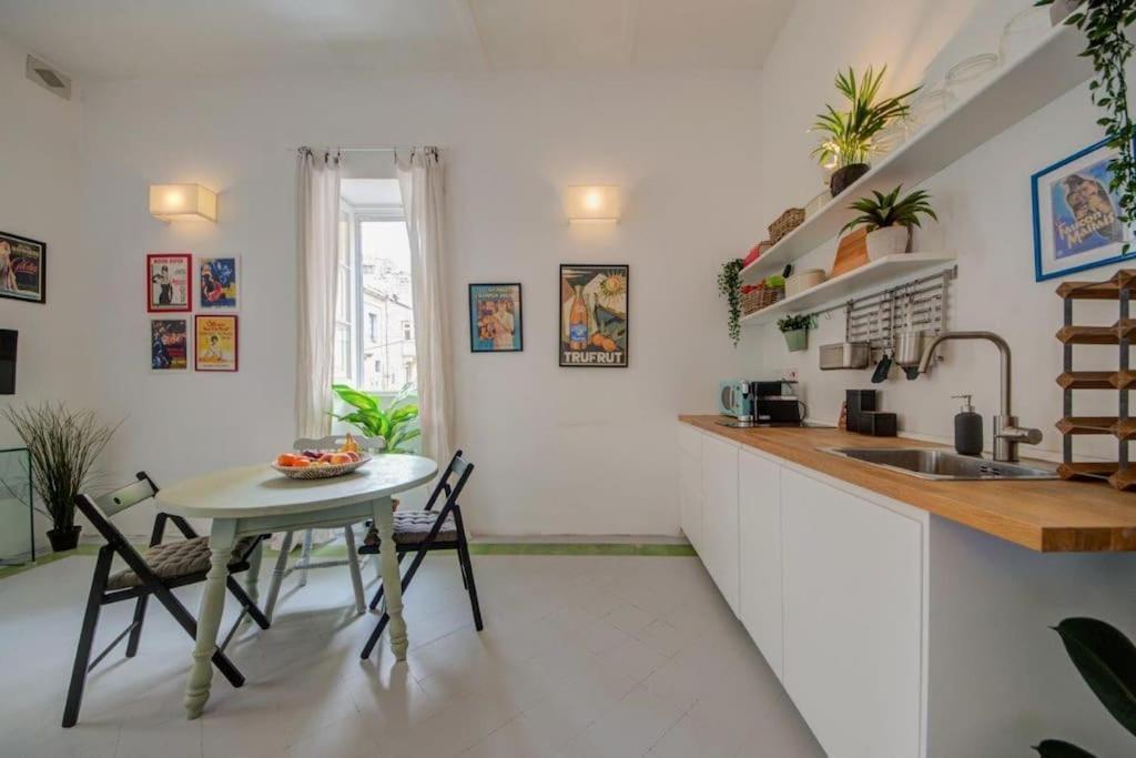 Traditional Maltese Town House In Floriana Eksteriør billede